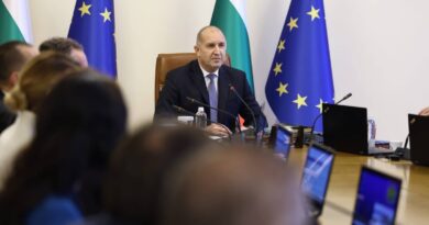 Премиерът Румен Радев: Пеевски и Борисов губят контрол върху финансовите потоци, схемите започват да се разплитат