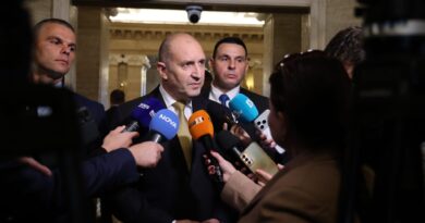 Румен Радев: На изборите в неделя ще избираме между мира и войната, между демокрацията и корупционния модел на сглобката, между спокойната истина и истерията на троловете